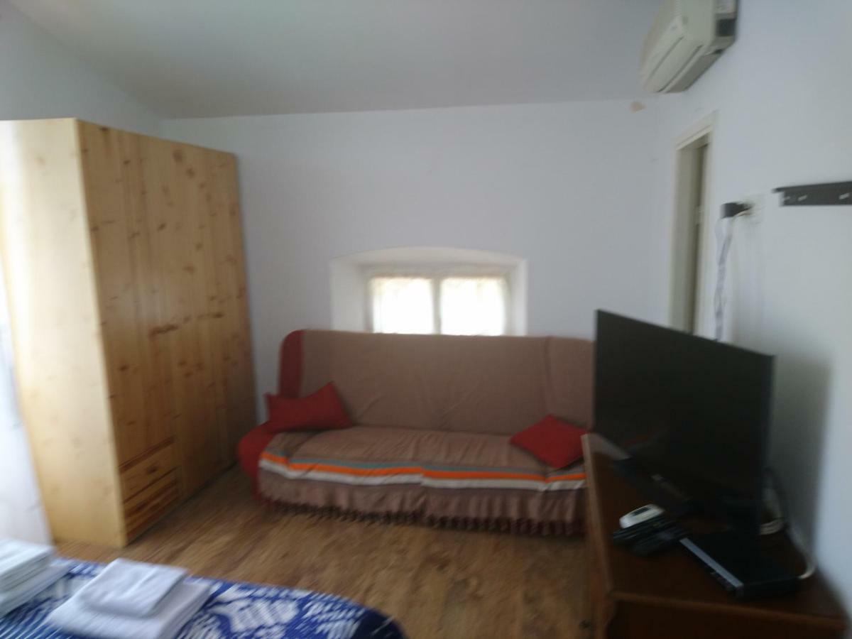 Apartment Dalmatinac Ivo Polače Buitenkant foto