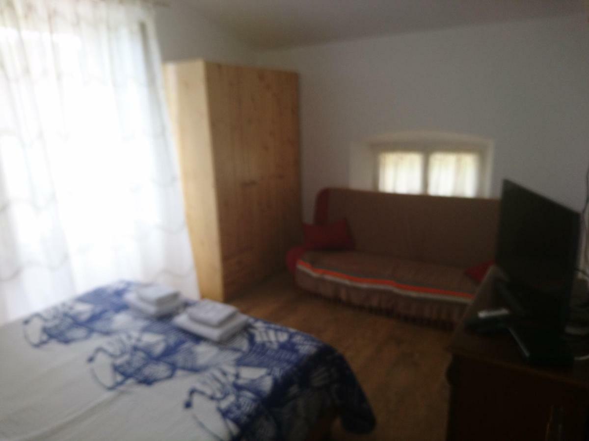 Apartment Dalmatinac Ivo Polače Buitenkant foto